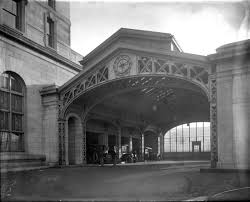 Tour The Grandeur Of Michigan Central Station In 17 Historic Photos Old Train Station Central Station Michigan