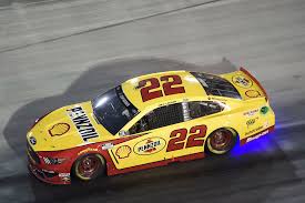 How do you know who's ahead? Joey Logano On Twitter Fun Night At Bmsupdates For Tonight S Nascar All Star Race We Crossed The Finish Line 7th And We Ll Be Ready To Get After It This Weekend At Txmotorspeedway Https T Co Sw0woxgzne