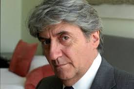 Tom conti es el divertido propietario de un restaurante que intentará cortejar a shirley. Scottish Actor Tom Conti Thinks Calling Someone Luvvie Is As Abusive As The N Word Daily Record