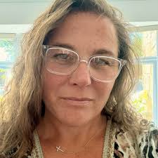 Bit of an odd post. Does anyone need any tiny polystyrene balls to fill a  bean bag? My pouffe has split, so I am getting rid. Dont want to landfill  if someone