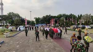 Umur 74 tahun) adalah presiden indonesia yang kelima yang menjabat sejak 23 juli 2001 sampai 20 oktober 2004. I50sx6cypjsb1m