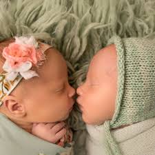 Couple welcomes twins from 20-year-old frozen embryos