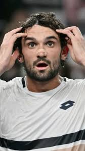 No se imagina lo bien que va a jugar al tenis” 🔙 Valen le mandó un mensaje al  Valen más chico que se entrenaba en un Galpón en Ushuaia.