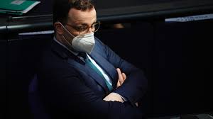 Kurze haare denn viele friseure verdienen in dieser situation weniger als den mindestlohn und müssen sich etwas hinzuverdienen, um überhaupt den alltag zu meister. Pflegepetition Weiterschuften Fur Billiglohne Spahn Hat Fur Die Pflege Wenig Erreicht Stern De