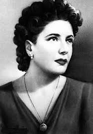 Karen Baumgartner (karenmbaumgartn)