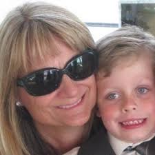 Donna Oldham (@donnaoldham)