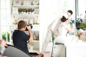 Im budget der hochzeit reißt der hochzeitsfotograf bei vielen brautpaaren ein großes loch. Unterschied Hobbyfotograf Richtiger Hochzeitsfotograf So Gross Ist Er