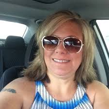 Heidi Caswell (@heidz45)