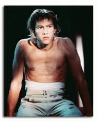 The patriot resource discusses the patriot's film themes and its connections to the real history of the american revolutionary war. Ss3210779 Filmbild Von Heath Ledger Promi Fotos Und Poster Bei Starstills Com Kaufen