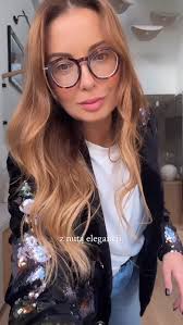 Kiedy klasyka spotyka się z błyskiem ✨, Marynarka gra pierwsze skrzypce, a  reszta tylko podbija jej vibe 🔥, #fashionreels #stylizacja #glamcasual