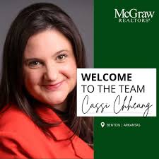 Please welcome our new agents to McGraw REALTORS®! 💚 We are so excited to  have them be a part of the green team! #WeAreMcGraw #RealEstate  #McGrawRealtors #Benton #Edmond #Arkansas #Oklahoma #Welcome #JoinMcGraw