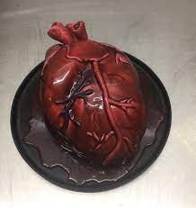 herztorte organ herz mit fondant geburtstagstorte kardiologe arzt krankenschwester birthdaycake menschlic herztorte krankenschwester kuchen herzkuchen