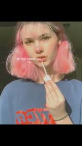 Bianca Davies's Instagram, Twitter & Facebook