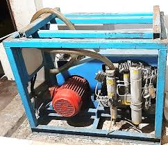 They use air compressors to power drills, compactors, and hammers. Coltri High Pressure 350 Bar Breathing Air Compressor Used 10 Hp 415v Motor By La Ctg Global Sdn Bhd Made In Malaysia