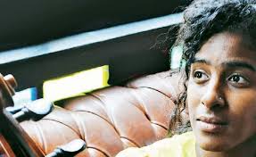 DIVE INTO THE BEST SUMMER READING