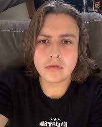 Heyy! My name is Sydney Lowe and I'm from O'Fallon, IL. I am SO excited to  attend Liberty in the fall and am planning