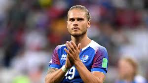 Seitdem hat er sich als einer der hauptakteure der mannschaft erwiesen. Island Rurik Gislason Uber Seinen Status Als Sexsymbol Der Wm 2018 Welt