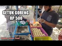 Nah yuk langsung saja kita lihat resep dan cara membuatnya. Resep Getuk Nyimut Kopong Getuk Adalah Resep Kue Dari Singkong Yang Sangat Mudah Di Buat Dan Enak Rasanya Temukan Cara Dan Bahan Membuat Getuk Singkong Tabur Kelapa Parut
