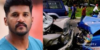 Yesudas & his son vijay yesudas special interview, watch it & enjoy! Singer Vijay Yesudas Meets With A Car Accident News Indiaglitz Com