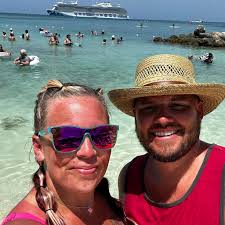 It's Pick Your Tickets for our Facebook Friend Of The Day. Just SHARE, LIKE  and TAG your concert buddies for a chance to WIN two tickets to Dierks  Bentley or Zac Brown