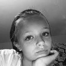 Addison Comer's Instagram, Twitter & Facebook