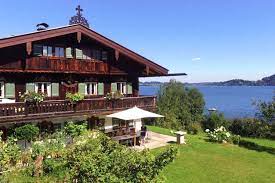 Zufrieden ruht unser hotel direkt am tegernsee. Kainzenhof Am Tegernsee Urlaub Im Denkmal