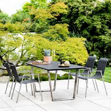 Minimalistisches Modernes Design Fur Deine Terrasse Die Zeitgemasse Outdoor Essgruppe Bestehend Aus Un In 2020 Outdoor Furniture Sets Outdoor Decor Outdoor Furniture