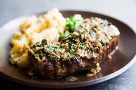 Peppercorn Steak Steak Au Poivre Simplyrecipes Com Recipe Steak Au Poivre Peppercorn Steak Steak Sauce Recipes
