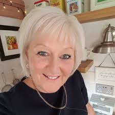 Lindsay Hutton (@LindsayJane51)