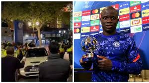 Kids have no mercy these days. La Superbe Video De Kante Quittant Le Stade