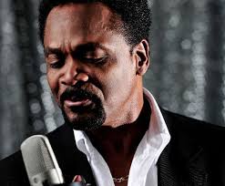 Gene Chambers: ¿Qué será lo que tiene el negro?