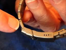 Remove the clasp of your invicta watch band. How To Adjust A Metal Watch Band With Basic Tools Basic Lowdown No Waffle