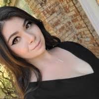 Miriam Ray's Instagram, Twitter & Facebook