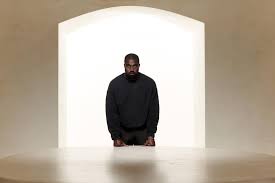 Kanye west is actually not the richest black man in the u.s. 44s5b N7ooyc9m