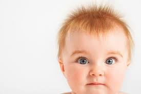Il colore dei capelli dei neonati non è definitivo alla nascita, a volte diventano più chiari o più . 3 Cose Sui Capelli Dei Neonati Che Probabilmente Non Sapevi Bigodino