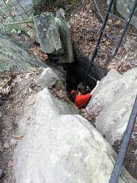 The Endless Wall Trail Is A Vertical Hiking Trail In West Virginia West Virginia Travel West Virginia West Virginia Camping