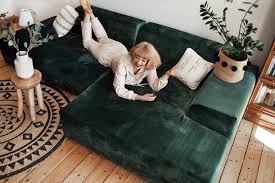 About 1% of these are living room sofas, 0% are garden sofas. Uber Das Zusammenwohnen Erwartungen In Einer Beziehung Eine Grune Samt Couch Von Mycs Nachgesternistvormorgen