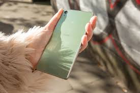 Zahlreiche sony xperia z3, z3 compact und z2 nutzer klagen noch immer über abbrüche der frage an sony xperia z3, z3 compact und z2 nutzer: Sony Xperia Z3 Im Test Lauft Und Lauft Und Lauft Curved De