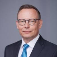 10 "Thomas Hucker" profiles