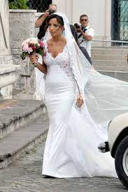 Ensemble, les amoureux ont donné vie à deux petites filles. Ilenia Atzori Sposa Alessandro Florenzi Artisti Di Strada I Giullari Del 2000