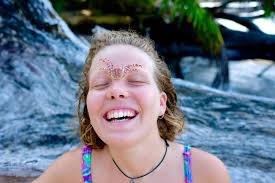 Considering a 2-week Australia itinerary with Melbourne, Port Douglas, and  Sydney. What are the must-see attractions and day trips