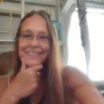 Teri Savell's Instagram, Twitter & Facebook