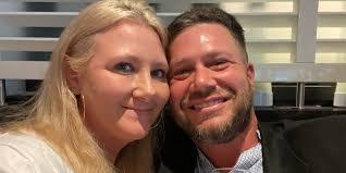 Danielle Sparks's Instagram, Twitter & Facebook