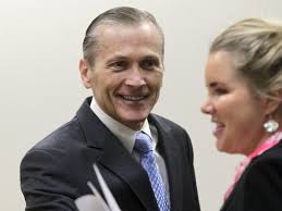 Martin MacNeill cuts self with razor in apparent suicide attempt