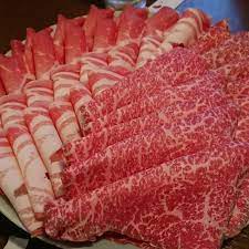 友和さんはinstagramを利用しています 鹿児島県鹿児島市 黒豚しゃぶしゃぶ すき焼き 梵道留にて 黒毛和牛肉 六白黒豚肉 野菜盛合せ 牛タントロ 鳥刺し さつま揚げ 牛たたき 〆のうどん food pork meat