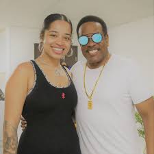 She is currently n/a years old and her birth sign is n/a. Charlie Wilson On Twitter We Ain T Trippin On Nothin So Good To Hang With You Before My Show In Aruba Soulbeachmusic Fest Ellamai You Are A Talented Young Lady Keep Sharing Your