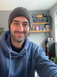 Back in my home office today for the first time in 22 days after Xmas down  south and a sunny trip to Spain 🎄 ☀️ Sent my weekly newsletter and ready to