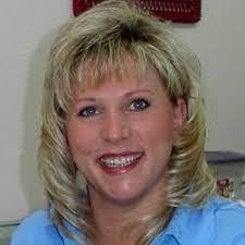 Karen Wisner's Instagram, Twitter & Facebook