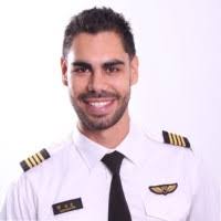 70+ perfiles de «Elio Morales»