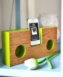 Jun 25, 2012 · amp up your cell phone's sound system with a plastic cup step 1: 20 Cool And Simple Diy Iphone Speaker Ideas Hative